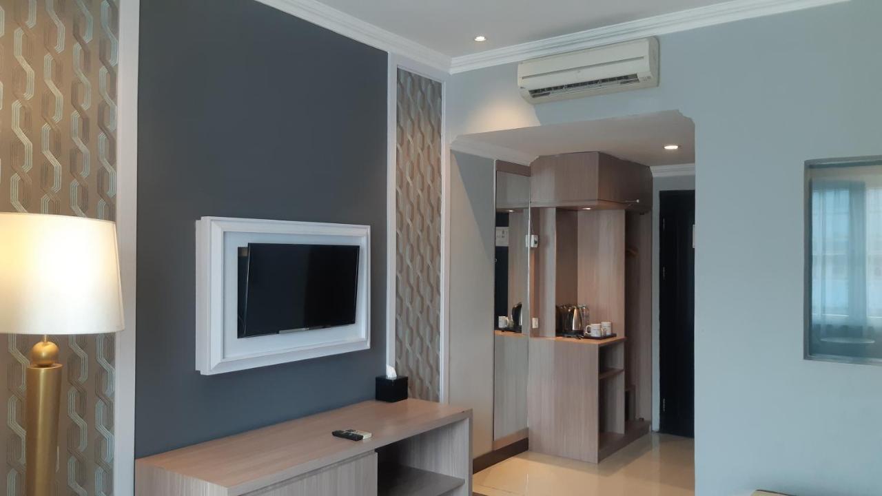Luminor Hotel Palembang By Wh Free Massage 10 Minutes Exterior photo