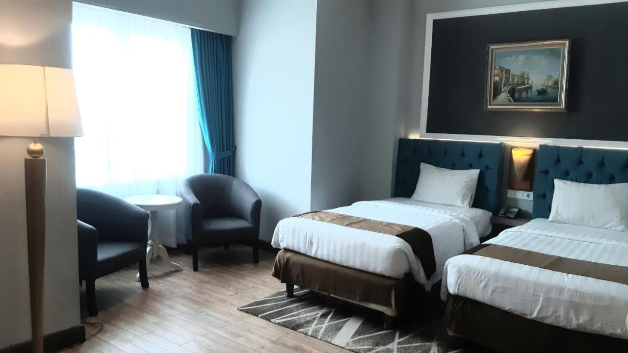 Luminor Hotel Palembang By Wh Free Massage 10 Minutes Exterior photo